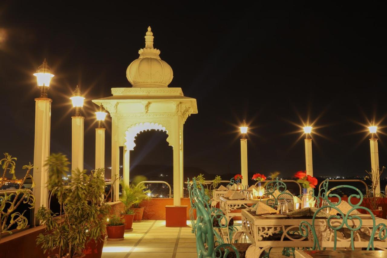 Regenta Central Mewargarh, Near Biological Park Udaipur Buitenkant foto
