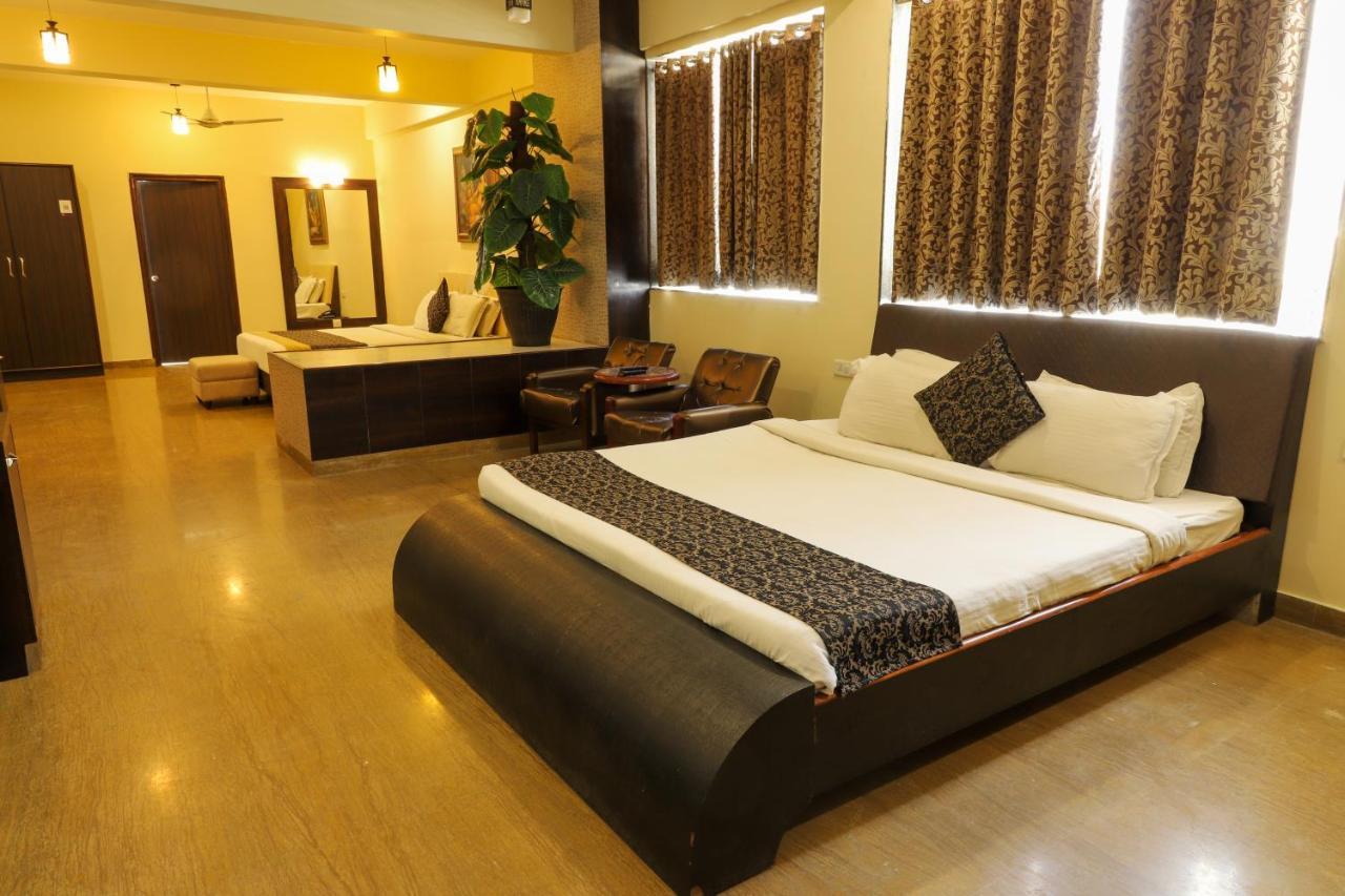 Regenta Central Mewargarh, Near Biological Park Udaipur Buitenkant foto