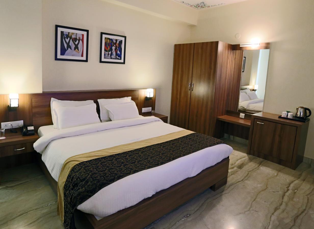 Regenta Central Mewargarh, Near Biological Park Udaipur Buitenkant foto