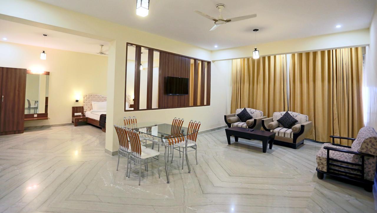 Regenta Central Mewargarh, Near Biological Park Udaipur Buitenkant foto